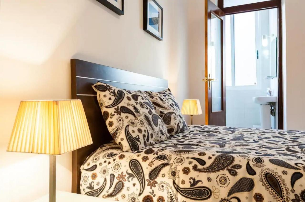 Spacious, Bright Apartment Next To The Old Town Valensiya Dış mekan fotoğraf
